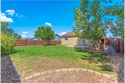 320 E Lilac St, Milliken, CO 80543 - Photo 10