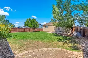 320 E Lilac St, Milliken, CO 80543 - Photo 10