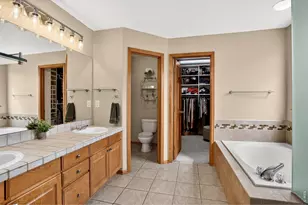 1516 Red Mountain Dr, Longmont, CO 80504 - Photo 30
