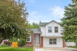 712 Cameron Ln, Longmont, CO 80504 - Photo 2