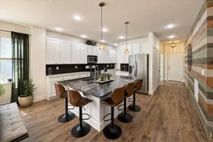 1421 Rustic Dr, Longmont, CO 80504 - Photo 6