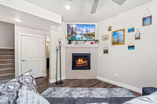 2608 Kansas Dr, Fort Collins, CO 80525 - Photo 2