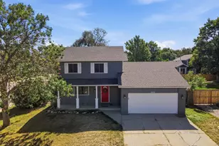 2409 Flagstone Ct, Fort Collins, CO 80525 - Photo 2