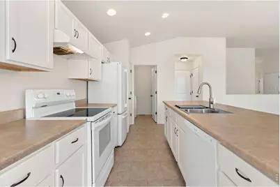 1723 Thrive Dr, Windsor, CO 80550 - Photo 10
