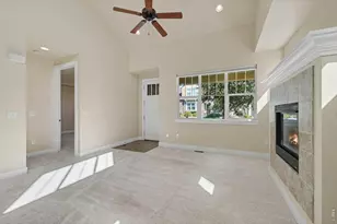 4751 Pleasant Oak Dr, Fort Collins, CO 80525 - Photo 6