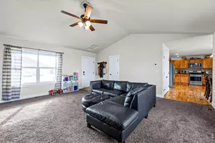 1114 Cottontail Ln, Wiggins, CO 80654 - Photo 8