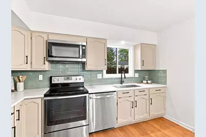 545 E 11th St, Loveland, CO 80537 - Photo 14