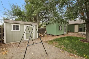 906 Foothills Ct, Windsor, CO 80550 - Photo 32