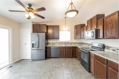310 E 28th St Ln, Greeley, CO 80631 - Photo 6