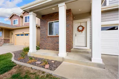 3077 Carney St, Loveland, CO 80538 - Photo 4