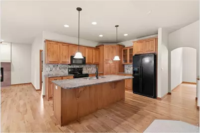 6467 Half Moon Bay Dr, Windsor, CO 80550 - Photo 4