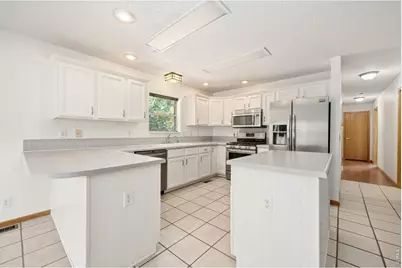 4205 14th St SW, Loveland, CO 80537 - Photo 6