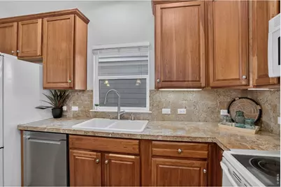 1636 Metropolitan Dr, Longmont, CO 80504 - Photo 6