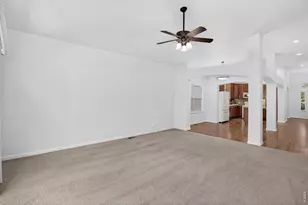 1636 Metropolitan Dr, Longmont, CO 80504 - Photo 14