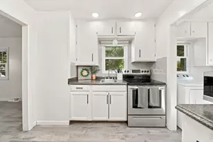 2439 10th Ave Ct, Greeley, CO 80631 - Photo 8