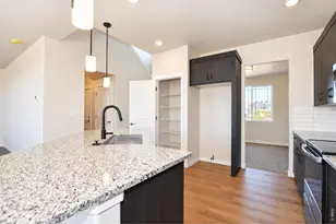1181 Crown Sparrow St, Johnstown, CO 80534 - Photo 6
