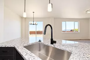 1181 Crown Sparrow St, Johnstown, CO 80534 - Photo 10