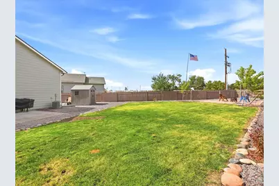 409 Keene Pl, Keenesburg, CO 80643 - Photo 24