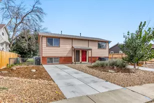 2026 Lincoln St, Longmont, CO 80501 - Photo 4