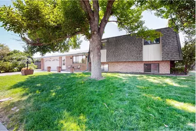 2903 Glendevey Dr, Loveland, CO 80538 - Photo 2