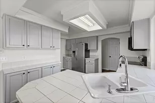 19965 Mitchell Pl, Denver, CO 80249 - Photo 4