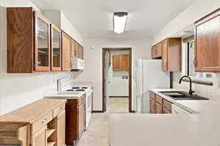 2625 Meadowbrook Ln, Greeley, CO 80634 - Photo 10