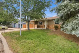2625 Meadowbrook Ln, Greeley, CO 80634 - Photo 4