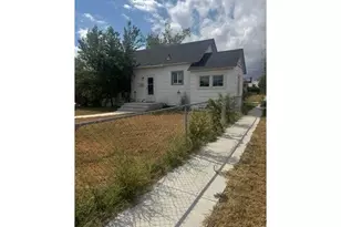 381 Bent Ave, Akron, CO 80720 - Photo 1