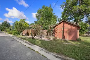 1208 E 3rd St, Loveland, CO 80537 - Photo 30