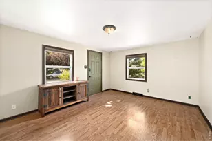1208 E 3rd St, Loveland, CO 80537 - Photo 4