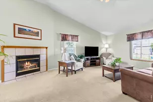 4984 32nd St, Greeley, CO 80634 - Photo 8