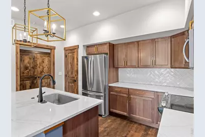 1709 Continental Peaks Cir, Estes Park, CO 80517 - Photo 10