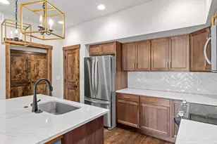 1709 Continental Peaks Cir, Estes Park, CO 80517 - Photo 10