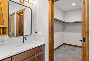 1709 Continental Peaks Cir, Estes Park, CO 80517 - Photo 18