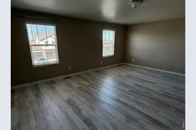 1675 Highfield Dr, Windsor, CO 80550 - Photo 10