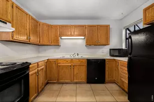 1050 S St Vrain Ave, Estes Park, CO 80517 - Photo 4