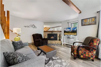 1050 S Saint Vrain Ave #B-2, Estes Park, CO 80517 - Photo 2