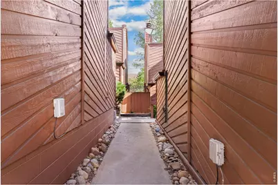1050 S Saint Vrain Ave #B-2, Estes Park, CO 80517 - Photo 34