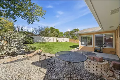 2011 Abeyta Ct, Loveland, CO 80538 - Photo 32