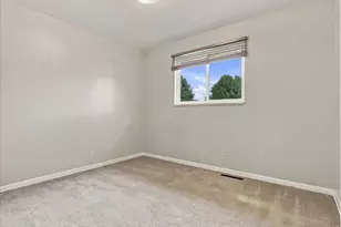1053 Montview Rd, Fort Collins, CO 80521 - Photo 18