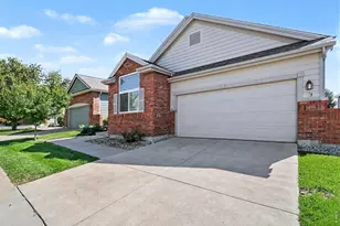 950 Southridge Greens Blvd, Fort Collins, CO 80525 - Photo 2