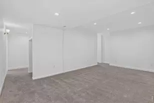 13550 Washington St, Thornton, CO 80241 - Photo 16