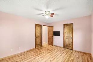 1986 E 18th St, Loveland, CO 80538 - Photo 18