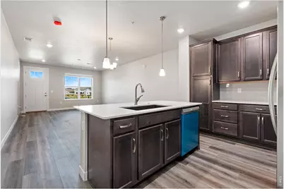 410 High Point Dr #B-104, Longmont, CO 80504 - Photo 18