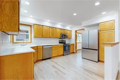2651 Westlake Ct, Longmont, CO 80503 - Photo 2