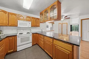 5210 W 11th St, Greeley, CO 80634 - Photo 8