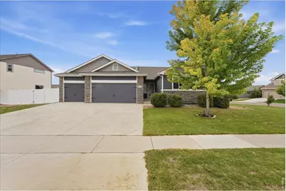 639 Gore Range Dr, Severance, CO 80550 - Photo 2