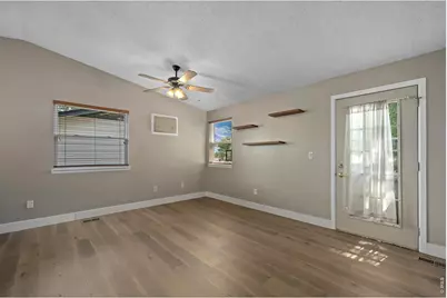 4986 W 61st Pl, Arvada, CO 80003 - Photo 4