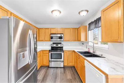 881 E 20th St Rd, Greeley, CO 80631 - Photo 12