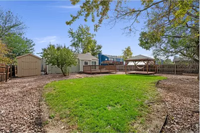 2137 Steele St, Longmont, CO 80501 - Photo 28
